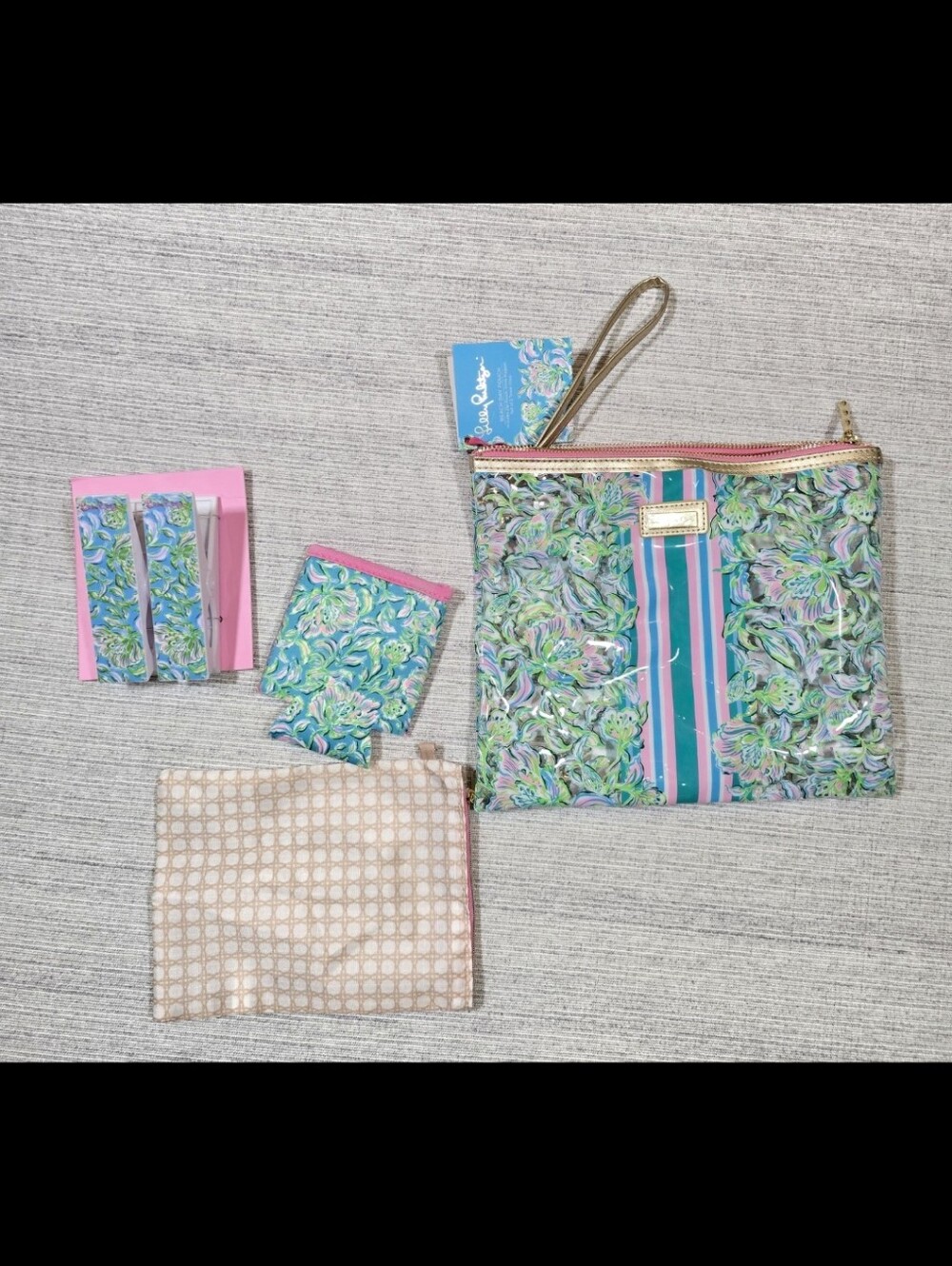 Lilly Pulitzer Beach Day Pouch Set Cumulus Blue Chick Magnet NEW Vacation